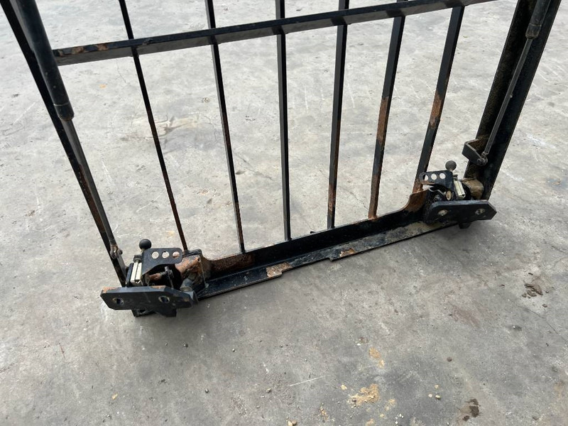 Cat 313E / M315F / 320F / 323E / 325F / 329E / 330F / - Cabine et intérieur pour Engins de chantier: photos 5 Cat 313E / M315F / 320F / 323E / 325F / 329E / 330F / - Cabine et intérieur pour Engins de chantier: photos 5