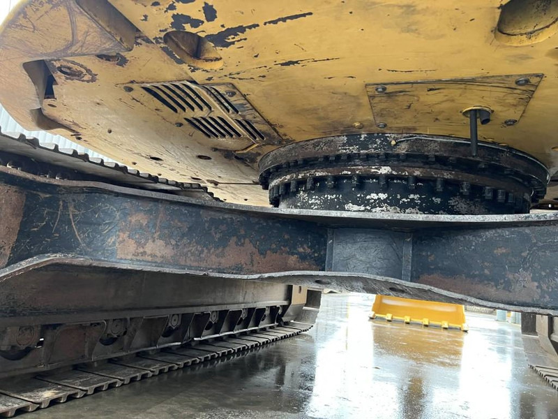 Pelle sur chenille Cat 321D LCR: photos 15