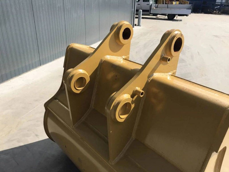 Cat 330GC - Godet pour Engins de chantier: photos 5 Cat 330GC - Godet pour Engins de chantier: photos 5