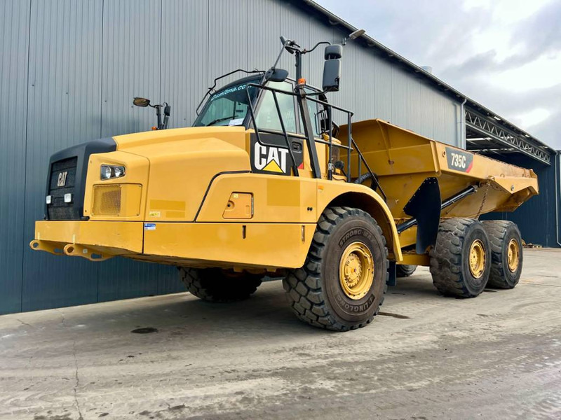 Cat 735C - Tombereau articulé: photos 1 Cat 735C - Tombereau articulé: photos 1