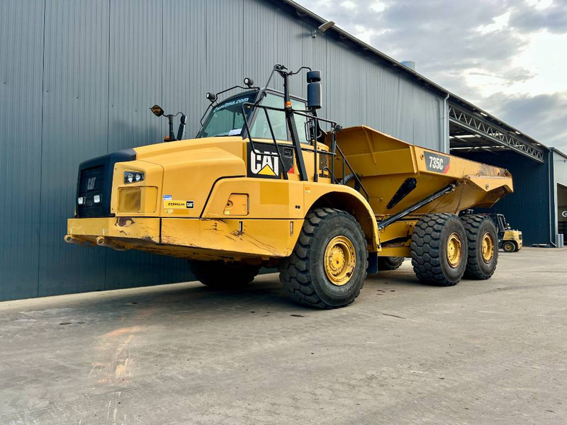 Cat 735C - Tombereau articulé: photos 1 Cat 735C - Tombereau articulé: photos 1
