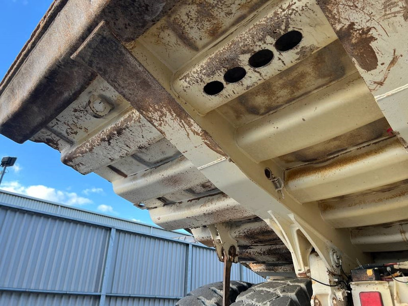 Cat 772 - Tombereau rigide: photos 5 Cat 772 - Tombereau rigide: photos 5