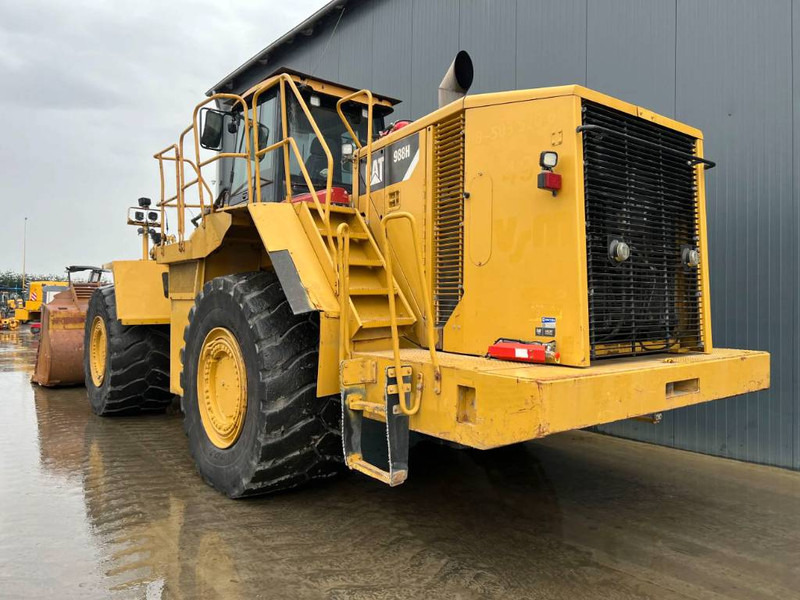 Cat 988H - Chargeuse sur pneus: photos 2 Cat 988H - Chargeuse sur pneus: photos 2