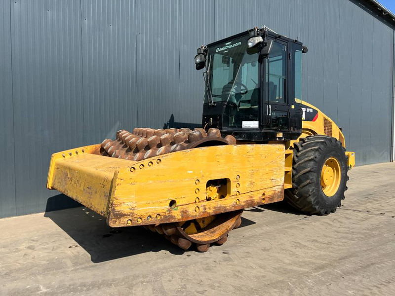 Cat CP 76 - Compacteur: photos 1 Cat CP 76 - Compacteur: photos 1