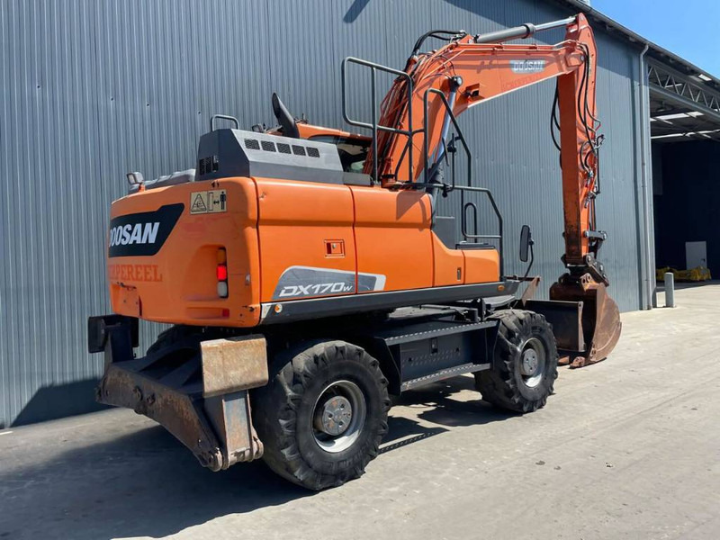 Doosan DX170W-5 - Pelle sur pneus: photos 4 Doosan DX170W-5 - Pelle sur pneus: photos 4