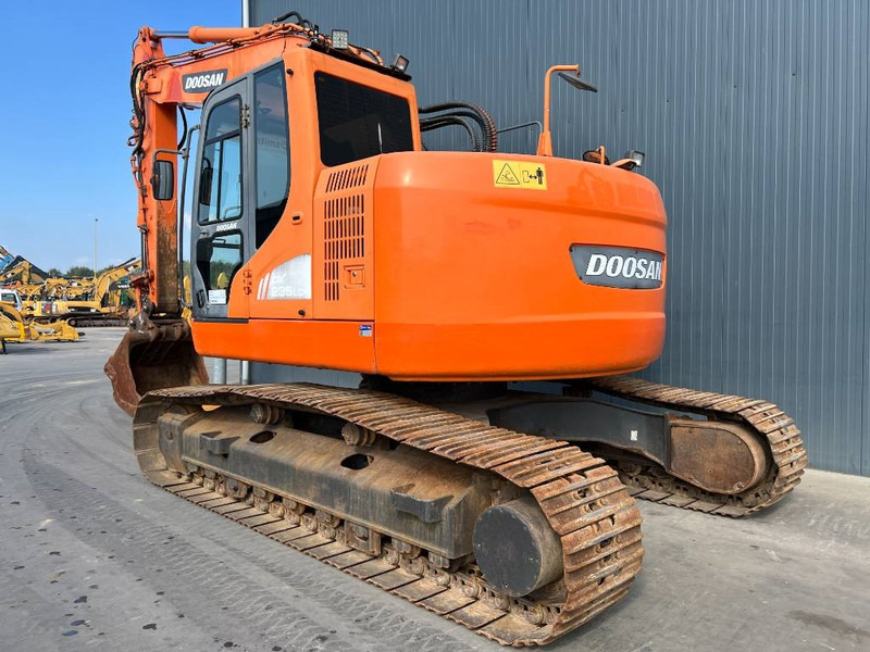 Doosan DX235LCR - Pelle sur chenille: photos 3 Doosan DX235LCR - Pelle sur chenille: photos 3