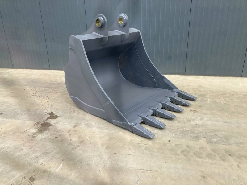 Hitachi ZX270 - Godet pour Engins de chantier: photos 2 Hitachi ZX270 - Godet pour Engins de chantier: photos 2