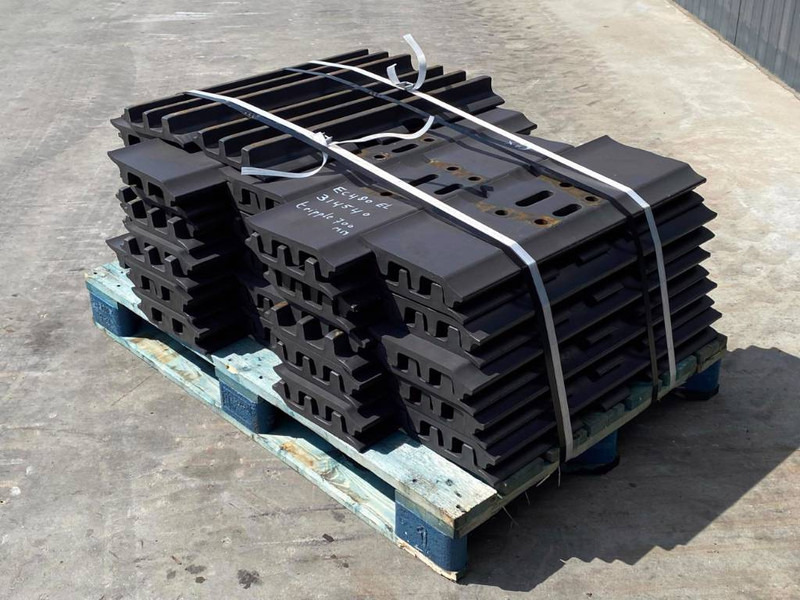 Komatsu PC300 / PC360 / PC400 Shoes/Pads - Frame/ Châssis pour Engins de chantier: photos 1 Komatsu PC300 / PC360 / PC400 Shoes/Pads - Frame/ Châssis pour Engins de chantier: photos 1
