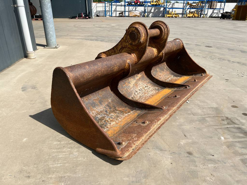 Miller Caterpillar M315C / M315D / M316D / M314F / M316F - Godet pour Engins de chantier: photos 3 Miller Caterpillar M315C / M315D / M316D / M314F / M316F - Godet pour Engins de chantier: photos 3