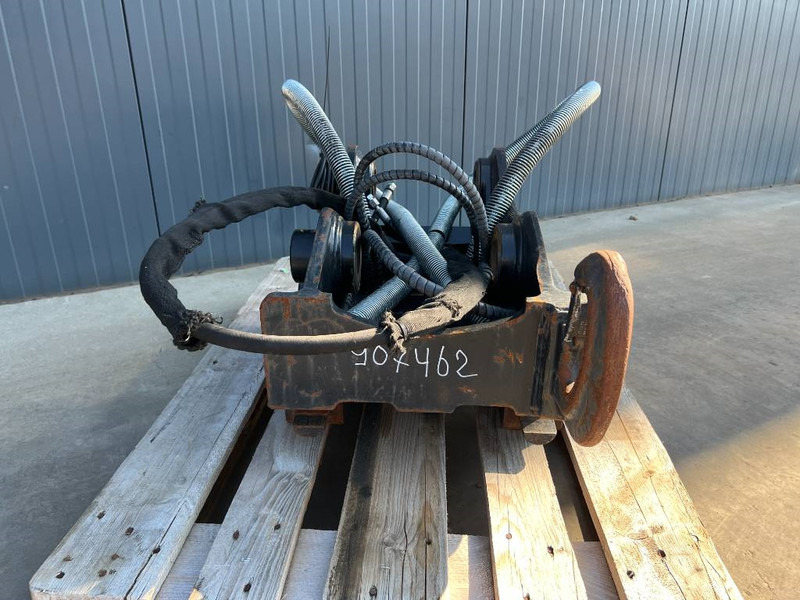 OilQuick OQ65 - 311F / 313F / 315F - Attache rapide pour Engins de chantier: photos 2 OilQuick OQ65 - 311F / 313F / 315F - Attache rapide pour Engins de chantier: photos 2