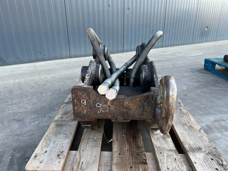 OilQuick OQ65 - 311F / 313F / 315F - Attache rapide pour Engins de chantier: photos 2 OilQuick OQ65 - 311F / 313F / 315F - Attache rapide pour Engins de chantier: photos 2