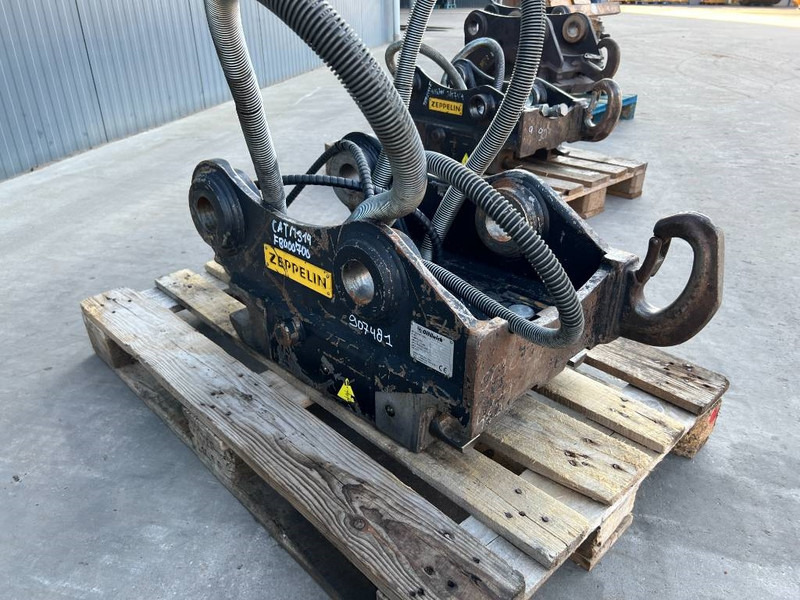 OilQuick OQ65 - M314F / M316F / M318F - Attache rapide pour Engins de chantier: photos 3 OilQuick OQ65 - M314F / M316F / M318F - Attache rapide pour Engins de chantier: photos 3