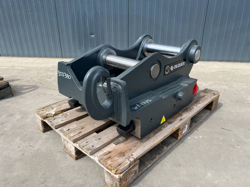 OilQuick OQ80 - 323 NG - Attache rapide pour Engins de chantier: photos 1 OilQuick OQ80 - 323 NG - Attache rapide pour Engins de chantier: photos 1