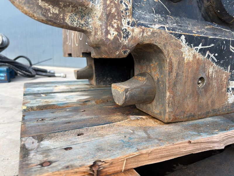 Attache rapide pour Engins de chantier OilQuick OQ80 - 336F: photos 10 Attache rapide pour Engins de chantier OilQuick OQ80 - 336F: photos 10