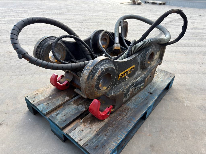 Attache rapide pour Engins de chantier OilQuick OQ80 - 336F: photos 5 Attache rapide pour Engins de chantier OilQuick OQ80 - 336F: photos 5