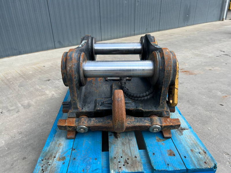 Verachtert CW40 - 330F - Attache rapide pour Engins de chantier: photos 2 Verachtert CW40 - 330F - Attache rapide pour Engins de chantier: photos 2