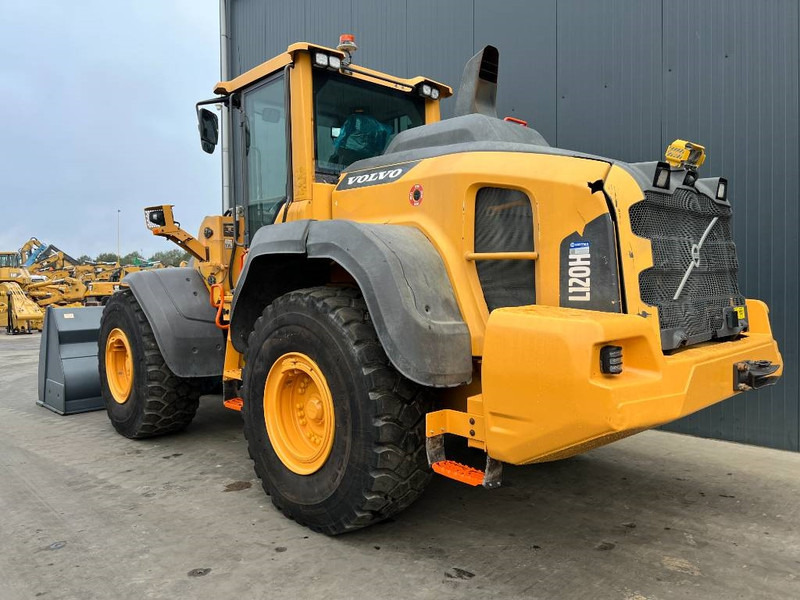 Volvo L120H - 3rd Valve - Weight System - Chargeuse sur pneus: photos 3 Volvo L120H - 3rd Valve - Weight System - Chargeuse sur pneus: photos 3