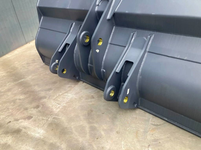 Volvo L120H - Godet pour Engins de chantier: photos 4 Volvo L120H - Godet pour Engins de chantier: photos 4