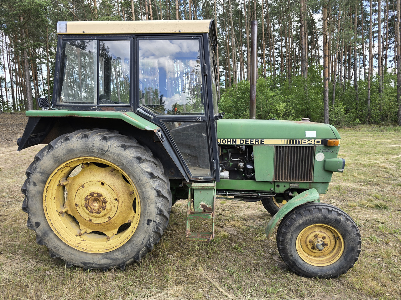 JOHN DEERE 1640S - Tracteur agricole: photos 3 JOHN DEERE 1640S - Tracteur agricole: photos 3