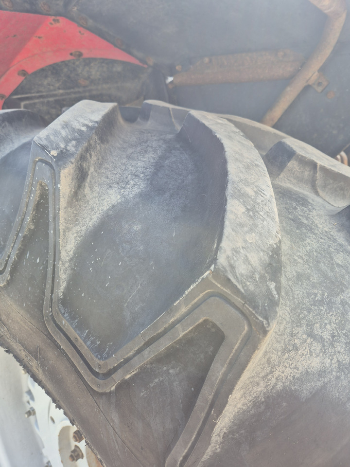 Massey Ferguson - Tracteur agricole: photos 4 Massey Ferguson - Tracteur agricole: photos 4