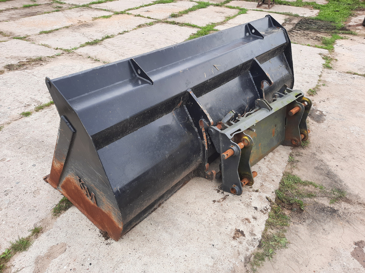NEW HOLLAND KM 2.5 250 - Godet pour Engins de chantier: photos 2 NEW HOLLAND KM 2.5 250 - Godet pour Engins de chantier: photos 2