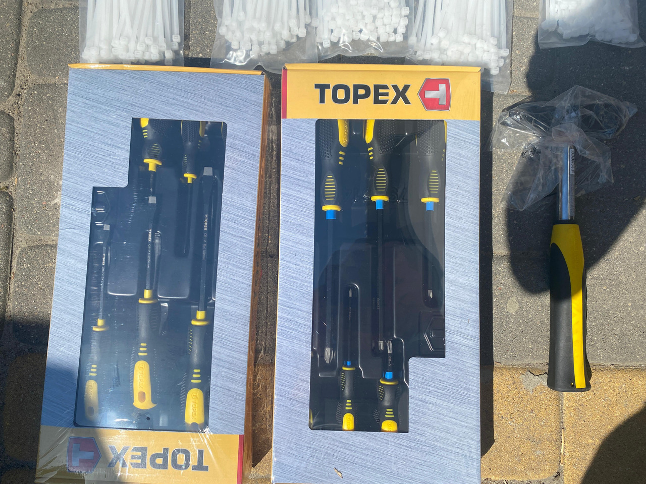 Neo Tools, Qtechnic narzedzia, klucze, opaski, młotek - Équipement de garage: photos 2 Neo Tools, Qtechnic narzedzia, klucze, opaski, młotek - Équipement de garage: photos 2