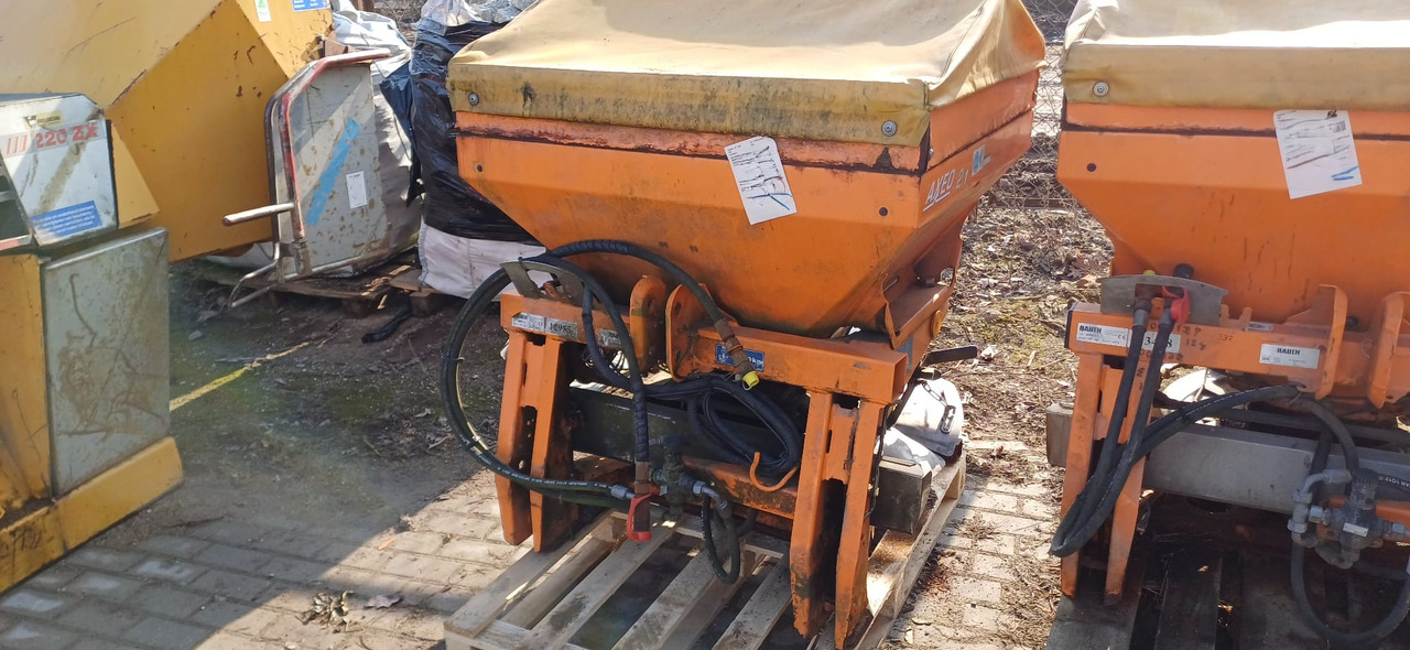 RAUCH AXEO 2.1 - Enfouisseur à dents: photos 3 RAUCH AXEO 2.1 - Enfouisseur à dents: photos 3