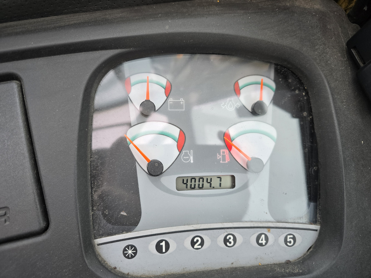 Hyster H4.00XM-5 - Chariot élévateur diesel: photos 2 Hyster H4.00XM-5 - Chariot élévateur diesel: photos 2