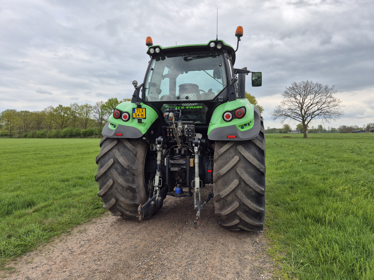 Deutz Fahr 6180 TTV FH+FA - Tracteur agricole: photos 3 Deutz Fahr 6180 TTV FH+FA - Tracteur agricole: photos 3