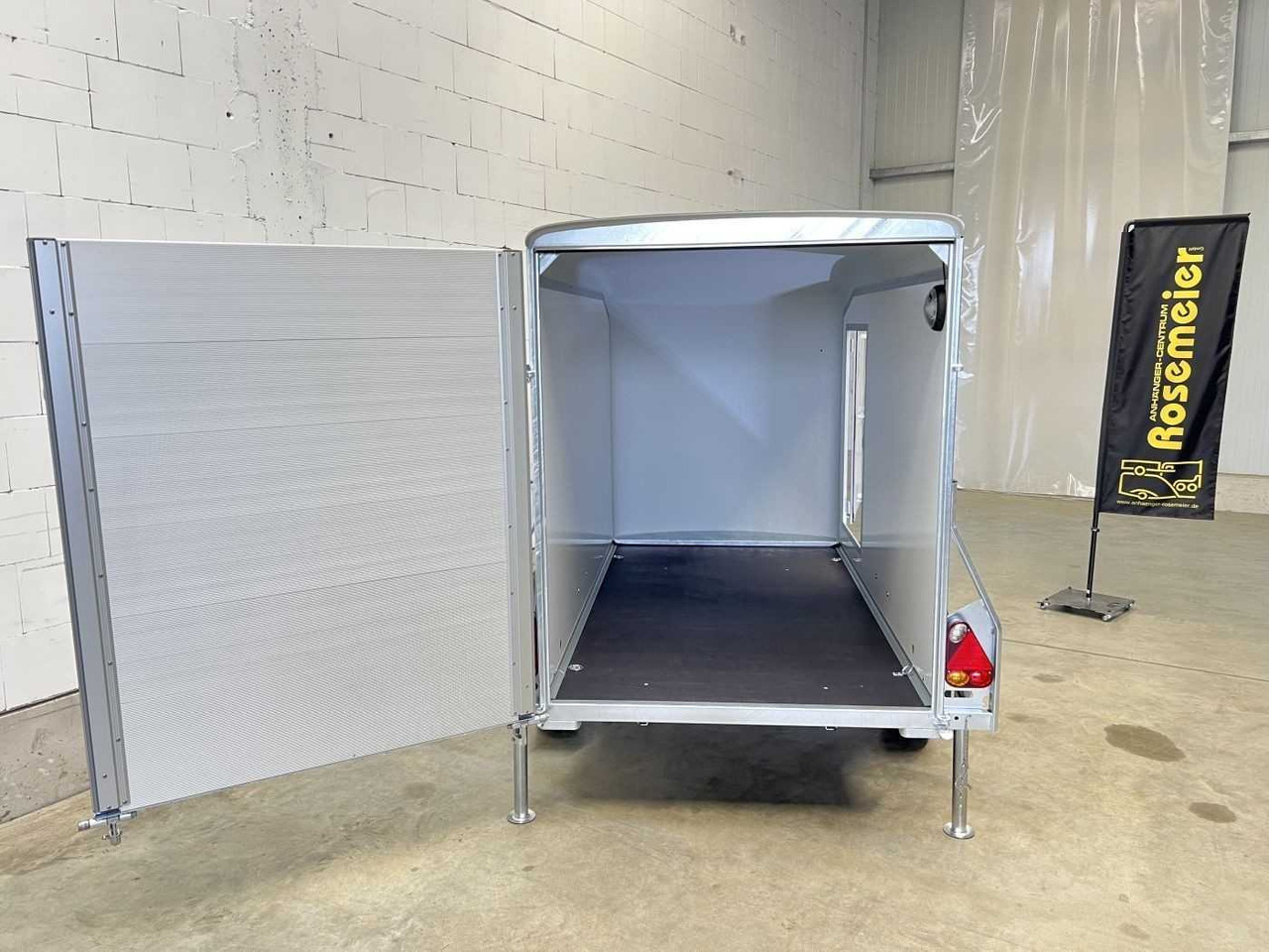 CHEVAL LIBERTE DEBON C255 Seitentür ungebremst Kofferanhänger - Remorque fourgon: photos 4 CHEVAL LIBERTE DEBON C255 Seitentür ungebremst Kofferanhänger - Remorque fourgon: photos 4