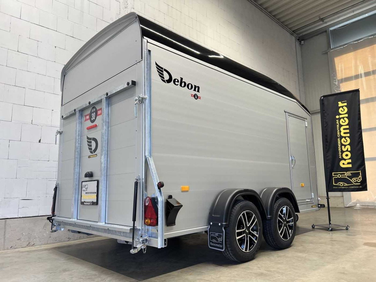 CHEVAL LIBERTE DEBON C700 Roadster ALF Kofferanhänger - Remorque fourgon: photos 5 CHEVAL LIBERTE DEBON C700 Roadster ALF Kofferanhänger - Remorque fourgon: photos 5