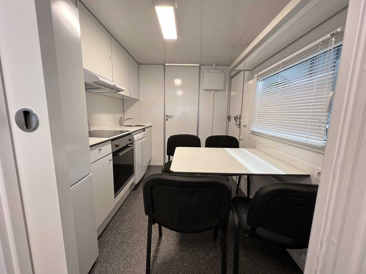 Conteneur comme habitat, Remorque neuf ROSEMEIER EW TA-NO Mannschaftswagen 571 optimiert Mannschaftswagen: photos 19