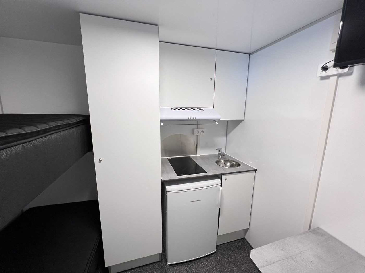 Conteneur comme habitat, Remorque neuf ROSEMEIER EW TA-NO Mannschaftswagen 738 Mannschaftswagen: photos 16