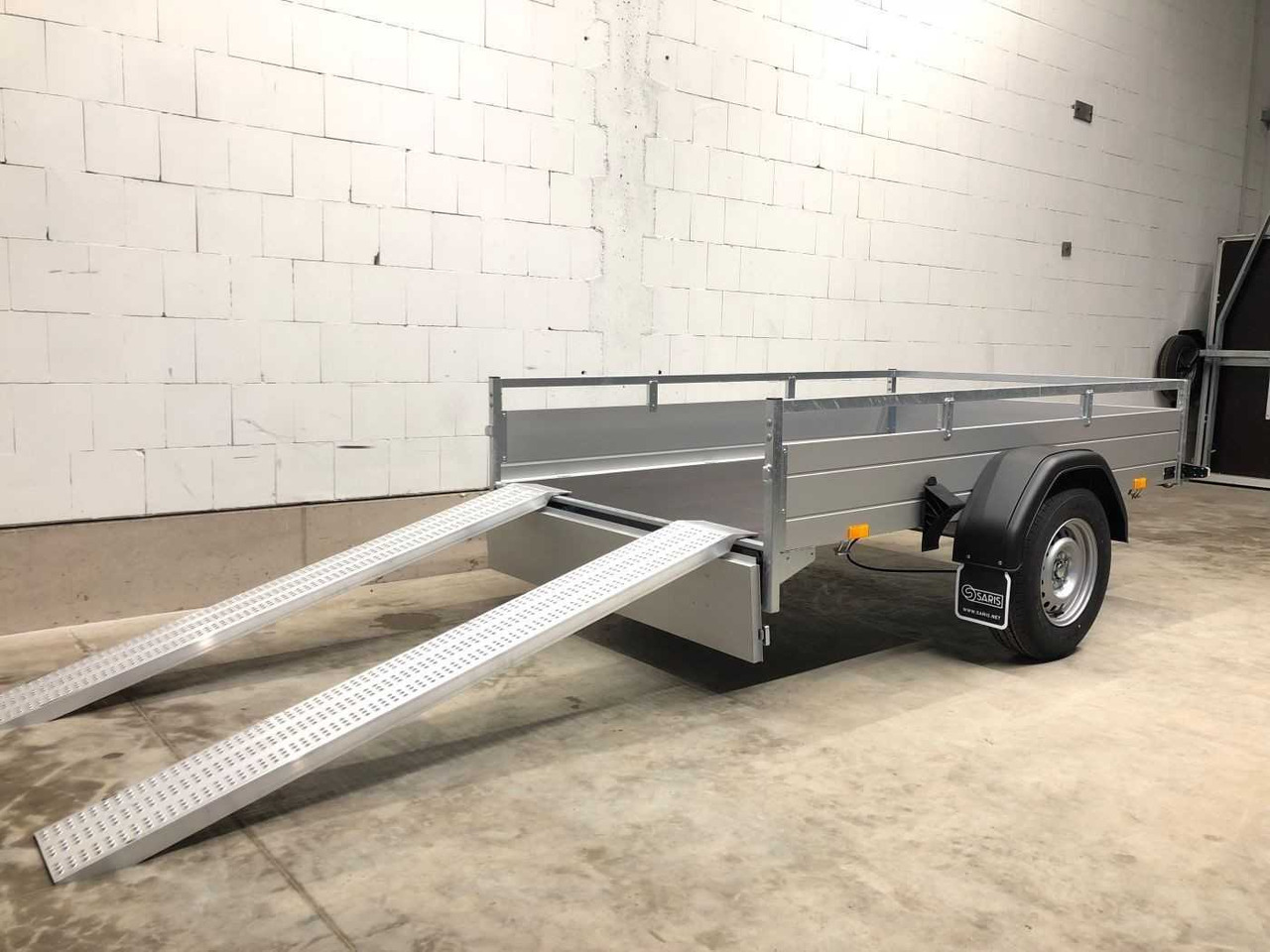 SARIS McAlu Pro 255 153 1500 1 Rampe Kastenanhänger ge - Remorque voiture: photos 3 SARIS McAlu Pro 255 153 1500 1 Rampe Kastenanhänger ge - Remorque voiture: photos 3