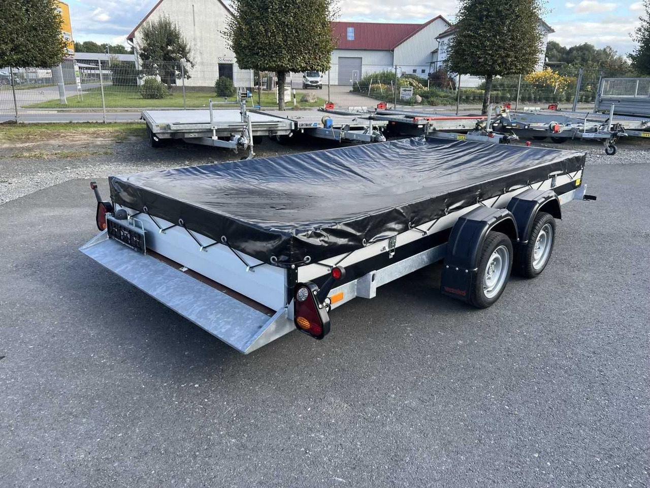 VEZEKO Husky Car FB 27.39 Autotransporter - Remorque ampliroll/ Multibenne: photos 3 VEZEKO Husky Car FB 27.39 Autotransporter - Remorque ampliroll/ Multibenne: photos 3