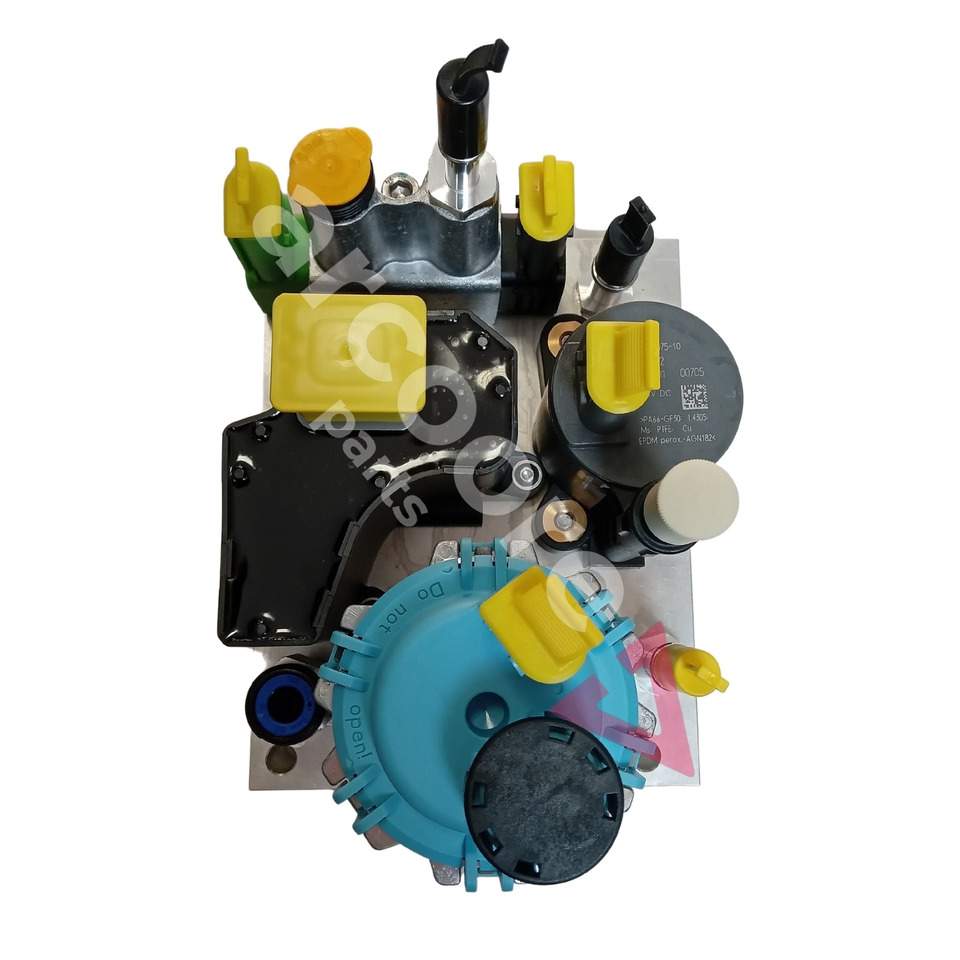 RENAULT AlbonAir - AdBlue réservoir: photos 2 RENAULT AlbonAir - AdBlue réservoir: photos 2