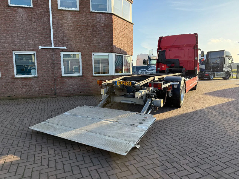 DAF CF 75 CF75-250 4X2 SPACECAB/RENOVA/STEEL/AIR/AIRCO/HOLLAND TRUCK - Camion porte-conteneur/ Caisse mobile: photos 4 DAF CF 75 CF75-250 4X2 SPACECAB/RENOVA/STEEL/AIR/AIRCO/HOLLAND TRUCK - Camion porte-conteneur/ Caisse mobile: photos 4