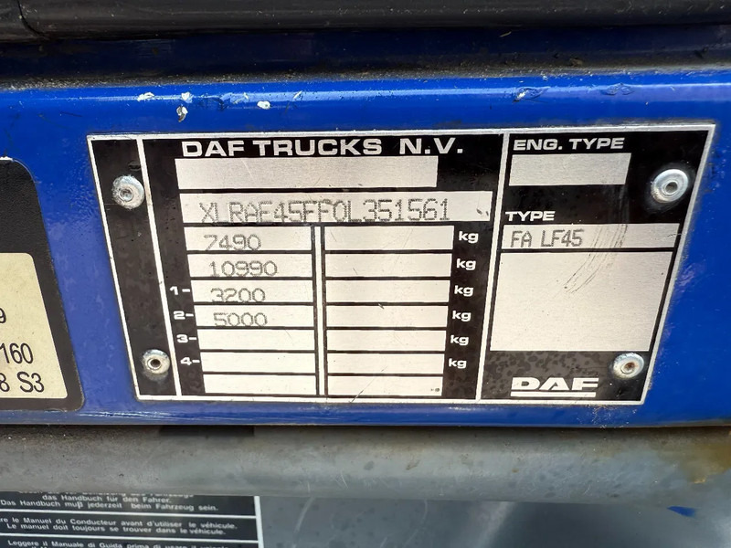 DAF LF 45.160 LF45-160 EEV Koffer mit Ladebordwand 8.300KG - Camion fourgon: photos 5 DAF LF 45.160 LF45-160 EEV Koffer mit Ladebordwand 8.300KG - Camion fourgon: photos 5