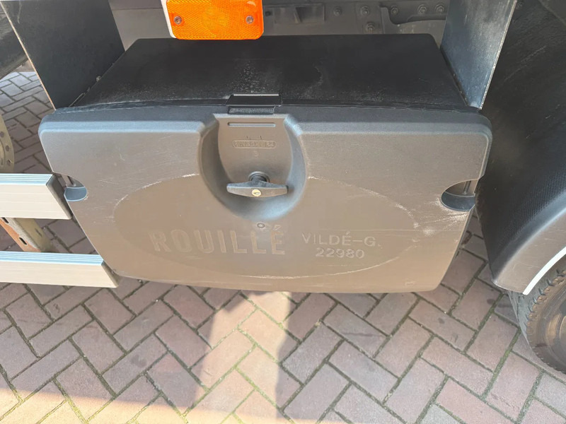 DAF LF 55.250 LF55-250 Box with lift / Manual gearbox Euro5 - Camion fourgon: photos 5 DAF LF 55.250 LF55-250 Box with lift / Manual gearbox Euro5 - Camion fourgon: photos 5