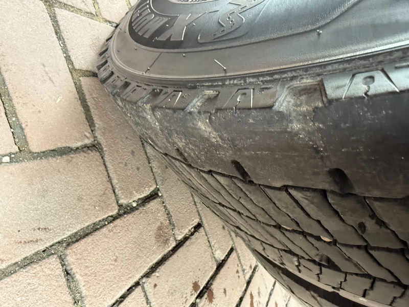 Tracteur routier DAF XF 106.460 XF460 4X2 Spacecab / 2 beds / Hydraulics / alcoa / full spoilers / ADR: photos 18 Tracteur routier DAF XF 106.460 XF460 4X2 Spacecab / 2 beds / Hydraulics / alcoa / full spoilers / ADR: photos 18