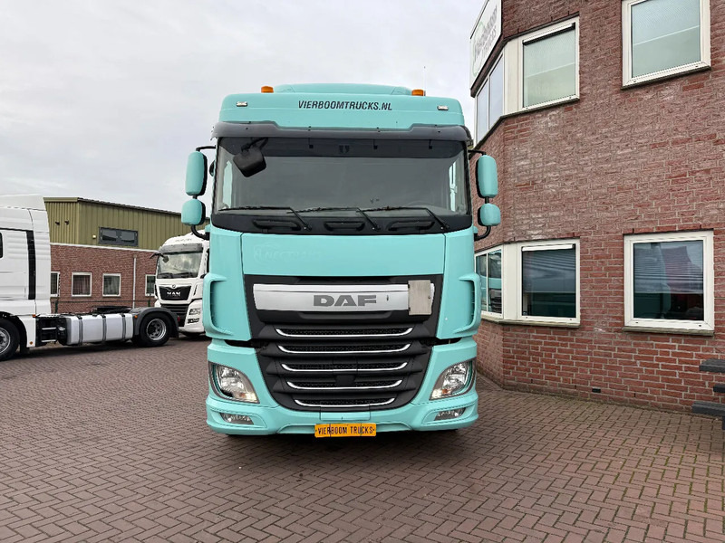 Tracteur routier DAF XF 106.460 XF460 4X2 Spacecab / 2 beds / Hydraulics / alcoa / full spoilers / ADR: photos 7 Tracteur routier DAF XF 106.460 XF460 4X2 Spacecab / 2 beds / Hydraulics / alcoa / full spoilers / ADR: photos 7