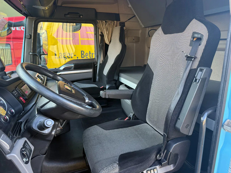 MAN TGX 18.420 TGX 18.420 4X2 BLS / NEW MODEL 2019 / 2 BEDS / NIGHT AIRCO / 5X IN STOCK - Tracteur routier: photos 5 MAN TGX 18.420 TGX 18.420 4X2 BLS / NEW MODEL 2019 / 2 BEDS / NIGHT AIRCO / 5X IN STOCK - Tracteur routier: photos 5