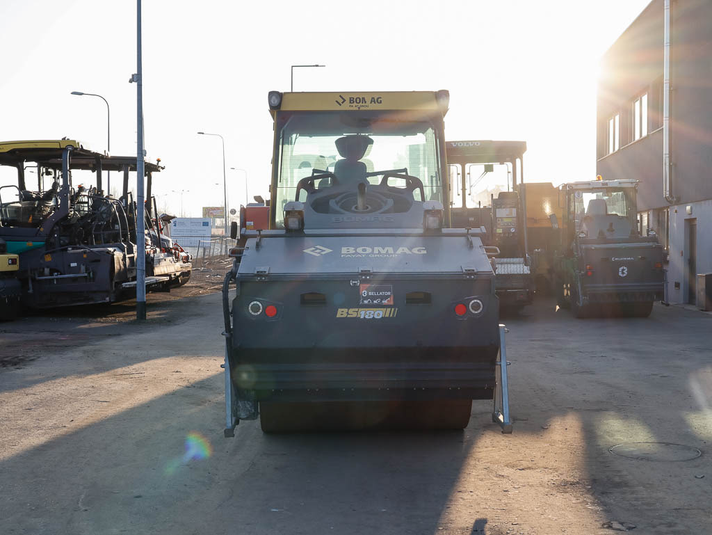 Rouleau compresseur BOMAG BW 174 AP-4v: photos 7