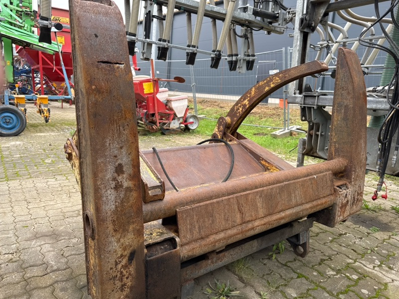 JCB Stammgreifer - Chargeuse: photos 2 JCB Stammgreifer - Chargeuse: photos 2