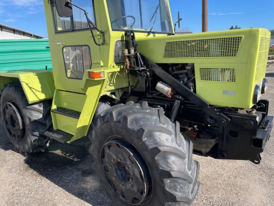 MB-Trac 8001 - Tracteur agricole: photos 2 MB-Trac 8001 - Tracteur agricole: photos 2