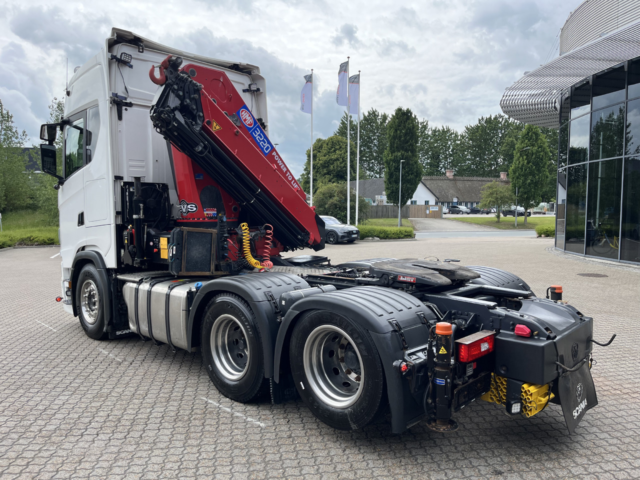 Scania S650 6x2 32 T-mtr. kran - Tracteur routier: photos 3 Scania S650 6x2 32 T-mtr. kran - Tracteur routier: photos 3