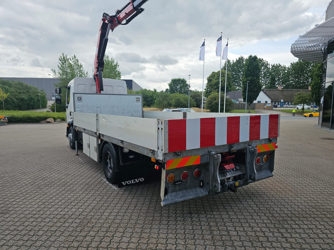 Volvo FL250 - Camion plateau, Camion grue: photos 5 Volvo FL250 - Camion plateau, Camion grue: photos 5