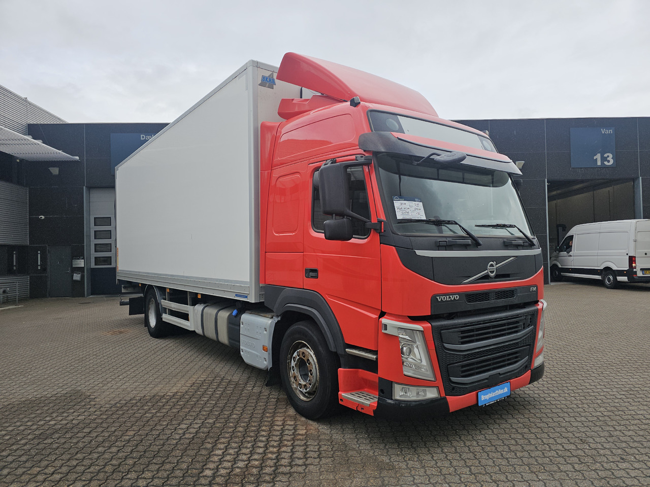 Volvo FM340 - Camion fourgon: photos 2 Volvo FM340 - Camion fourgon: photos 2