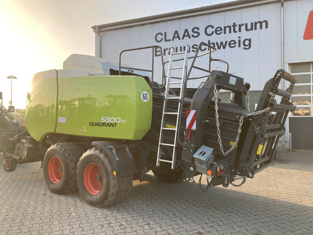 CLAAS Quadrant 5300 FC - Presse à balles cubiques: photos 4 CLAAS Quadrant 5300 FC - Presse à balles cubiques: photos 4