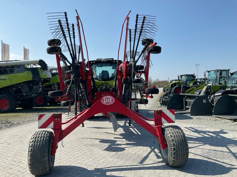 Lely Hibiscus 815 CD Vario - Faneuse: photos 5 Lely Hibiscus 815 CD Vario - Faneuse: photos 5